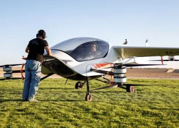 Israeli startup makes inroads with personal flying vehicle